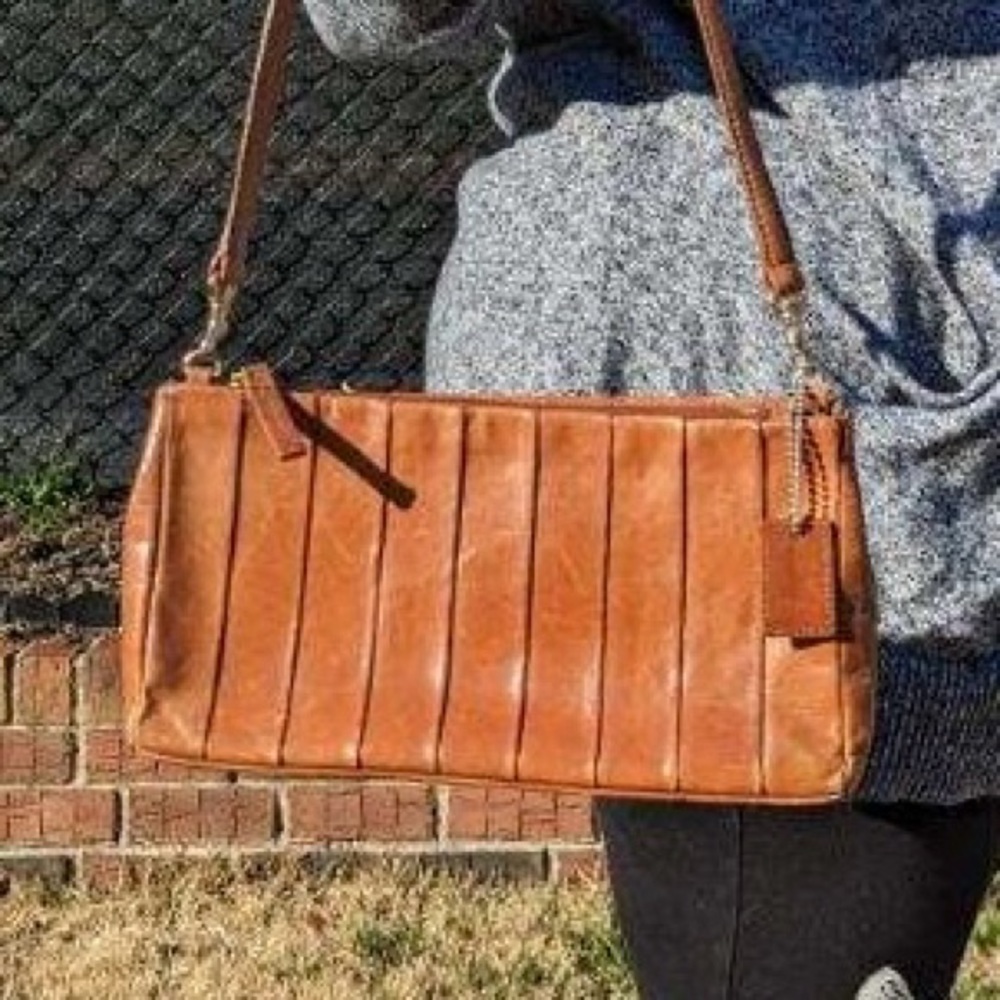 Vintage Pleated Leather Baguette Purse